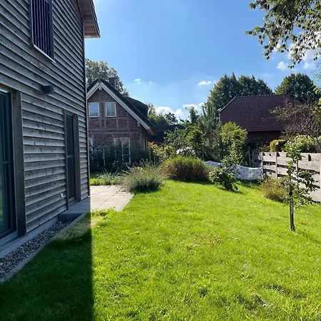 Haus Meerschilf Дом отдыха Klausdorf (Vorpommern-Rugen)