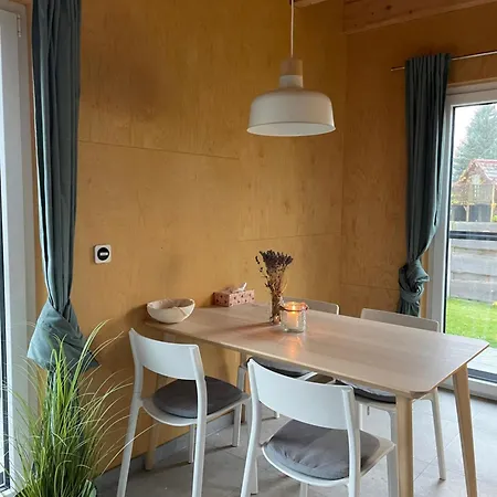 Haus Meerschilf * Klausdorf (Vorpommern-Rugen)